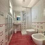 Sigis House - Independent Sea View 菲乌米奇诺